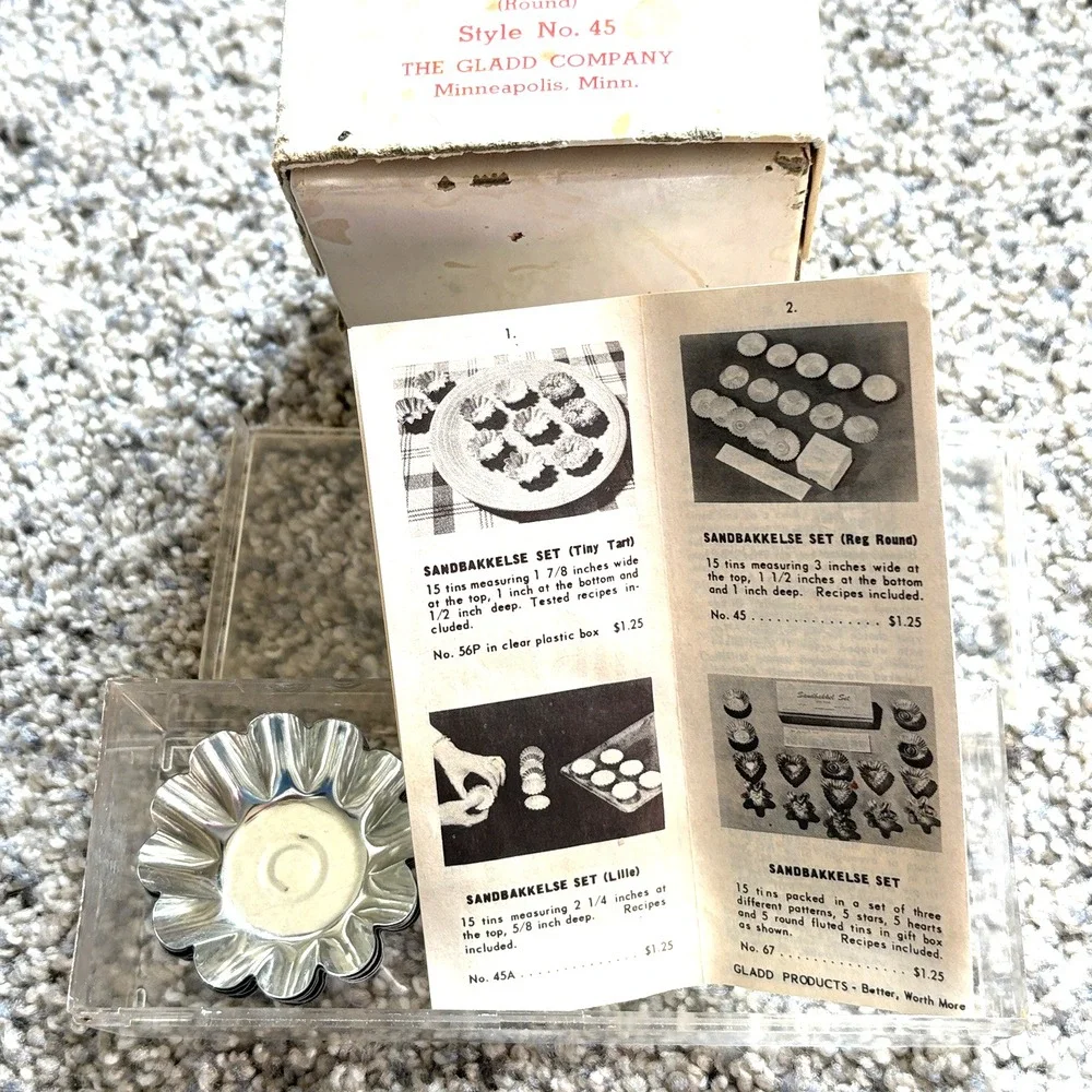 Sandbakkelse metal tart mold ( 15) Sunbuckle, also set 11 of 1